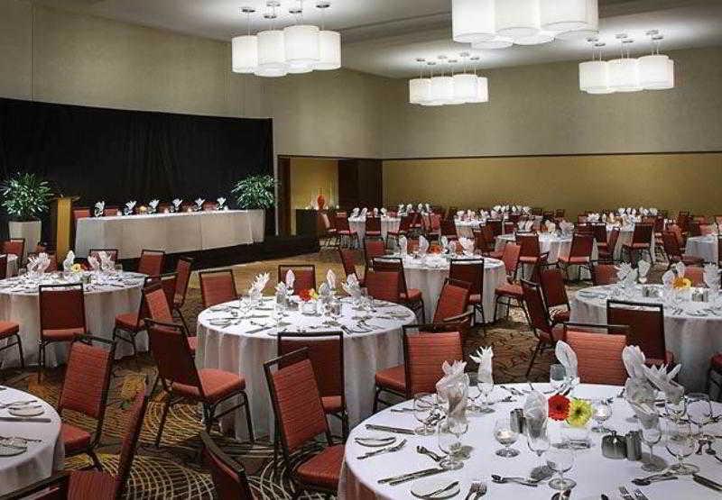 Courtyard By Marriott Calgary Airport Hotel Kültér fotó