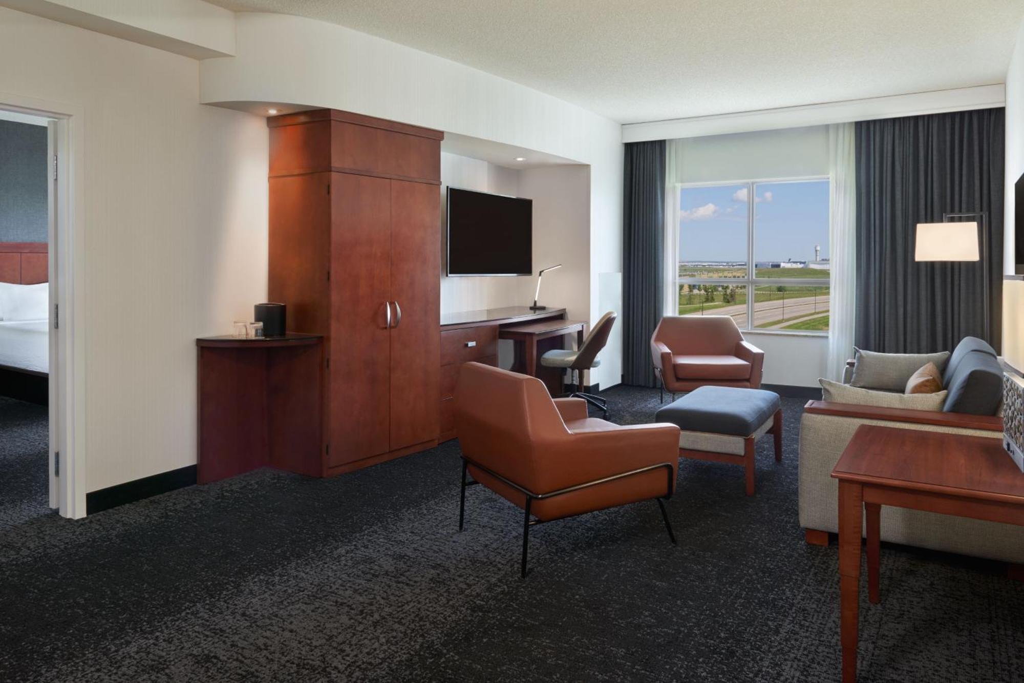 Courtyard By Marriott Calgary Airport Hotel Kültér fotó