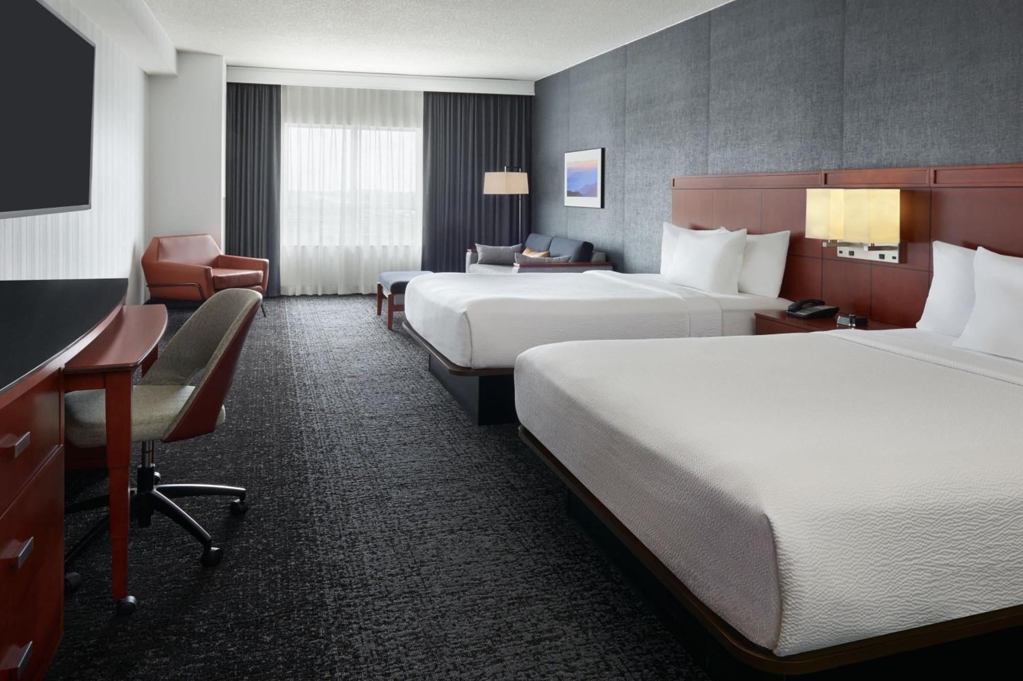 Courtyard By Marriott Calgary Airport Hotel Kültér fotó