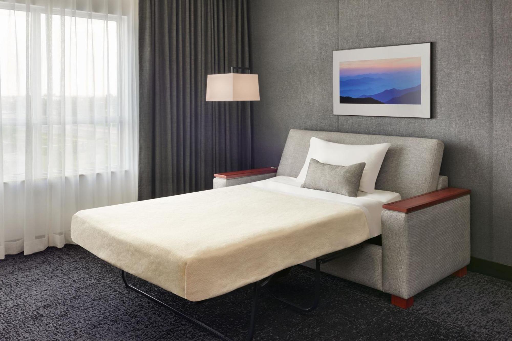 Courtyard By Marriott Calgary Airport Hotel Kültér fotó